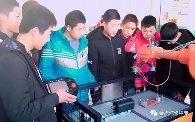 人工智能時代下，機電一體化專業如何應對“機器換人”浪潮